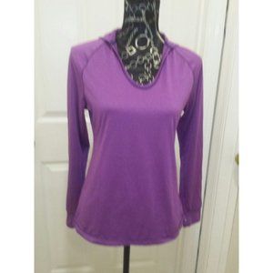 Layer 8 Performance women's active top